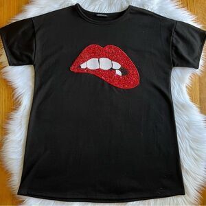 Women’s Like New Hemish USA Lips Tee Size Large